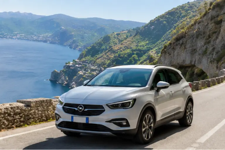 Luxury car rental in Reggio Calabria